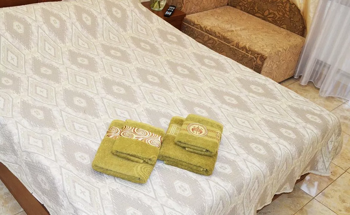 Однокомнатный двухместный . Отель Гостевой дом «У Тещи-2». Феодосия