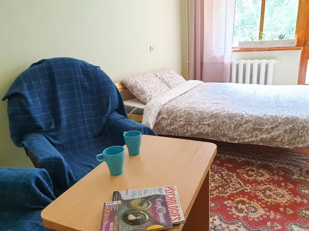 Эконом с одной кроватью. Хостел Дом. Ялта