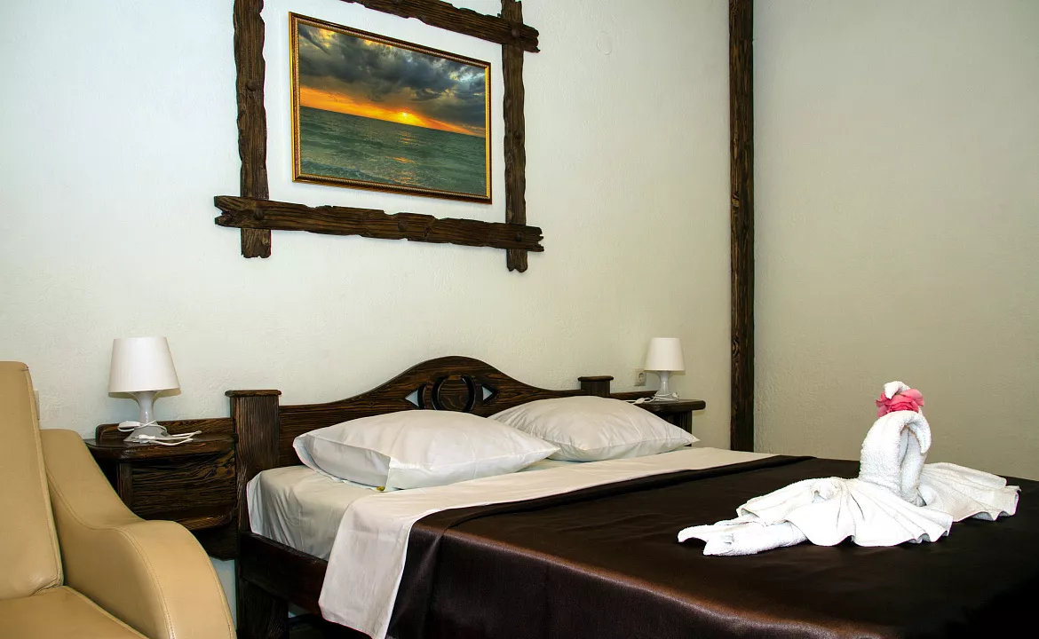 Стандартный 2-х местный номер (Double) (2/3). Отель "ПОСЕЙДОН". Гагра