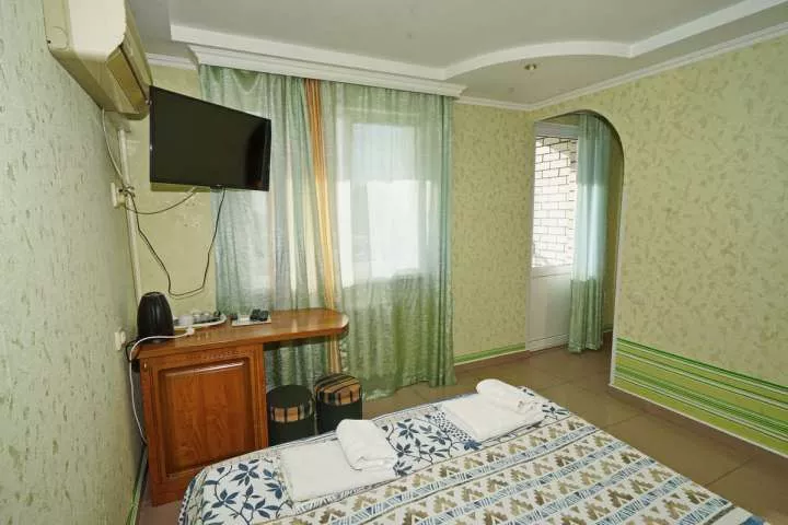 2-х комнатный Стандарт с балконом. Отель «Черноморец». Лазаревское 2-х комнатный Стандарт с балконом. Отель «Черноморец». Лазаревское