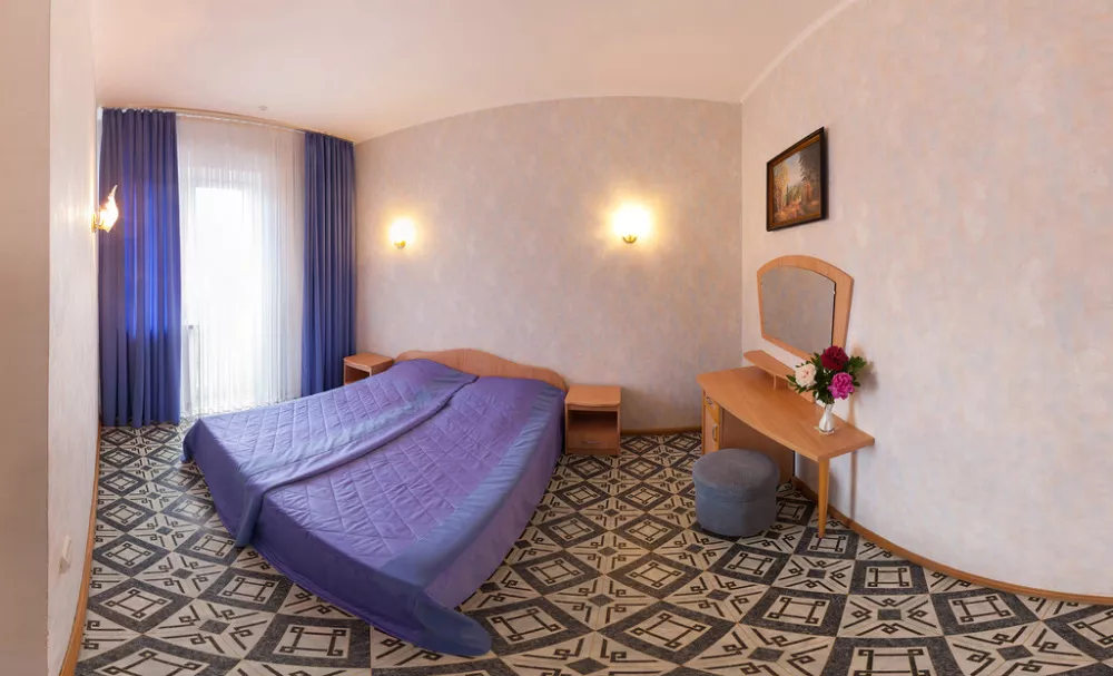 Семейный. Гостиница Владимир. Ялта