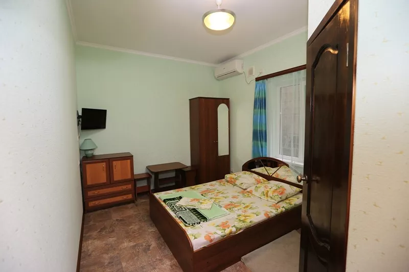 . Гостевой дом "У Елены" . Лазаревское