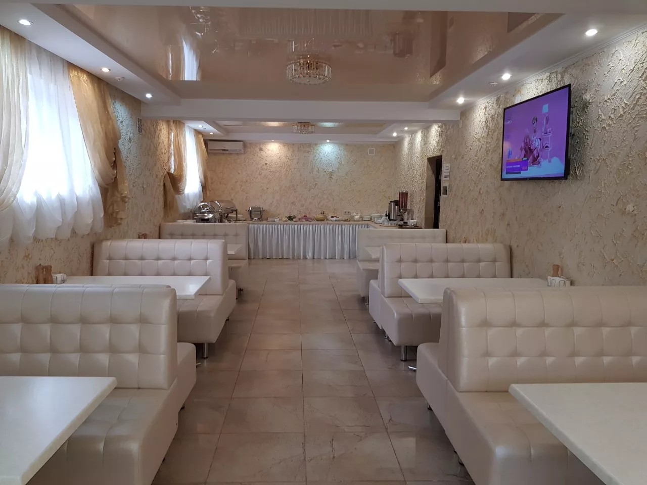 . Отель Золотой **. Саки