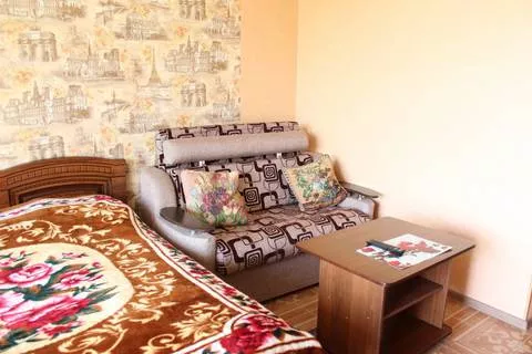 Улучшенный 4-х местный с балконом. Гостевой дом "Аида". Адлер Улучшенный 4-х местный с балконом. Гостевой дом "Аида". Адлер