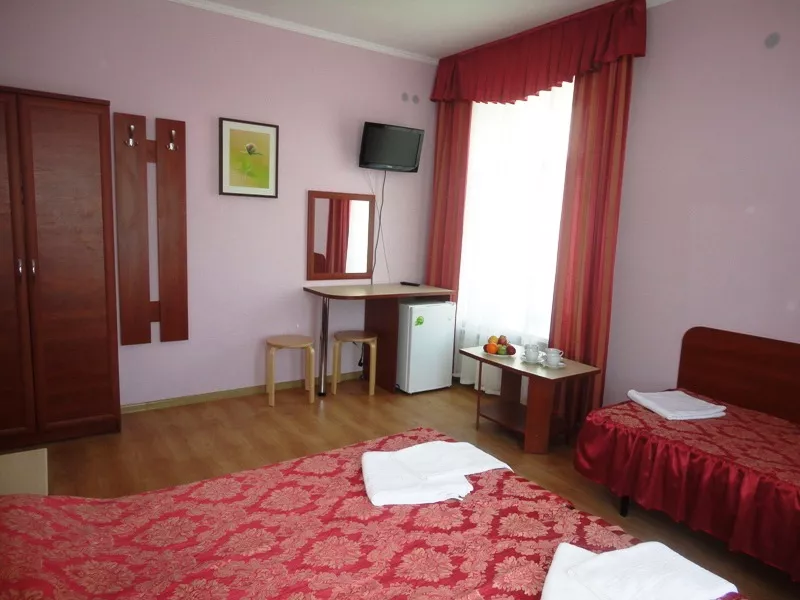 Полулюкс  3-х местный. Гостевой дом "Адамант". Анапа