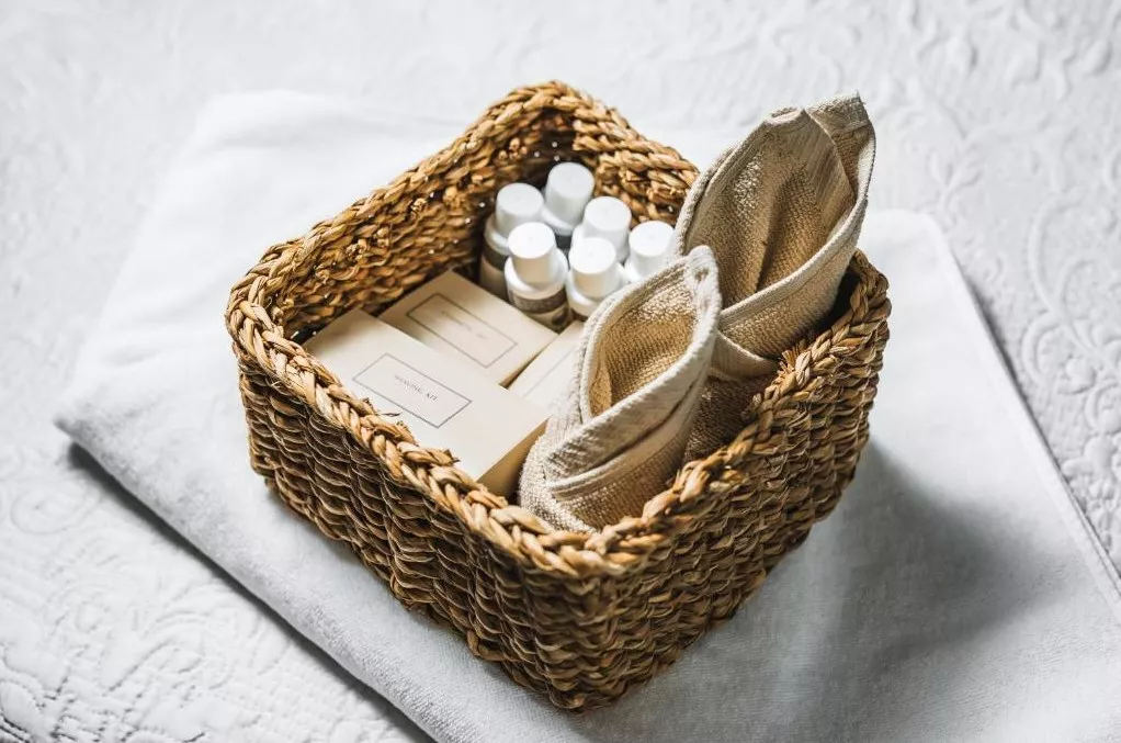 Улучшенный номер с кроватью размера 