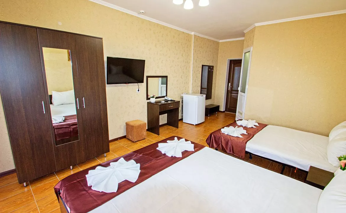 Комфорт с балконом+2. Гостиница "ATLAS" . Верхнее Джемете