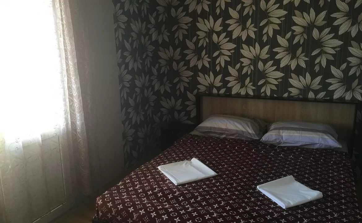 Трехместный стандарт. Гостевой дом Аквамарин - Лоо. Лоо Трехместный стандарт. Гостевой дом Аквамарин - Лоо. Лоо