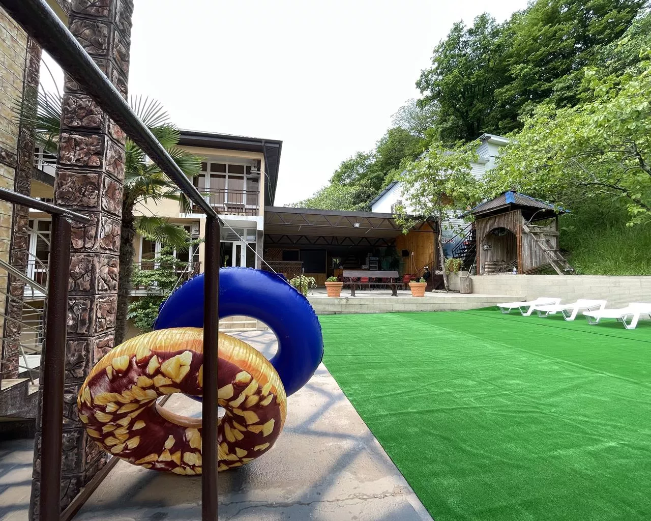 . Гостевой дом «Алоиза». Лоо