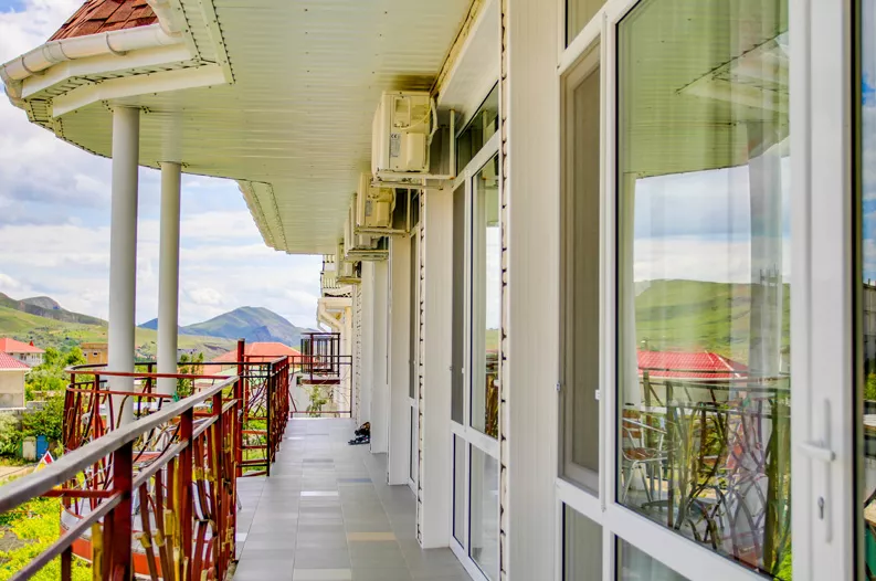 . Отель "У верблюжьих горбов". Коктебель