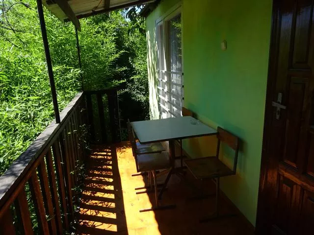 . Частный сектор "Постоялый двор". Небуг