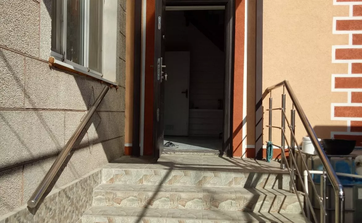 Этаж под ключ. Гостевой дом SunnyHouse. Витязево Этаж под ключ. Гостевой дом SunnyHouse. Витязево