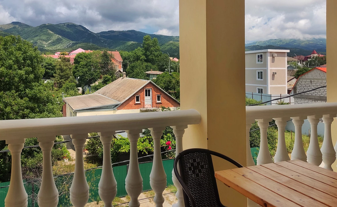 Четырехместный с удобствами и балконом. Гостевой дом "Одиссей" - Кабардинка. Кабардинка Четырехместный с удобствами и балконом. Гостевой дом "Одиссей" - Кабардинка. Кабардинка