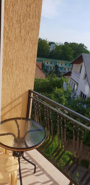 . Гостевой дом "GreenWood" . Адлер