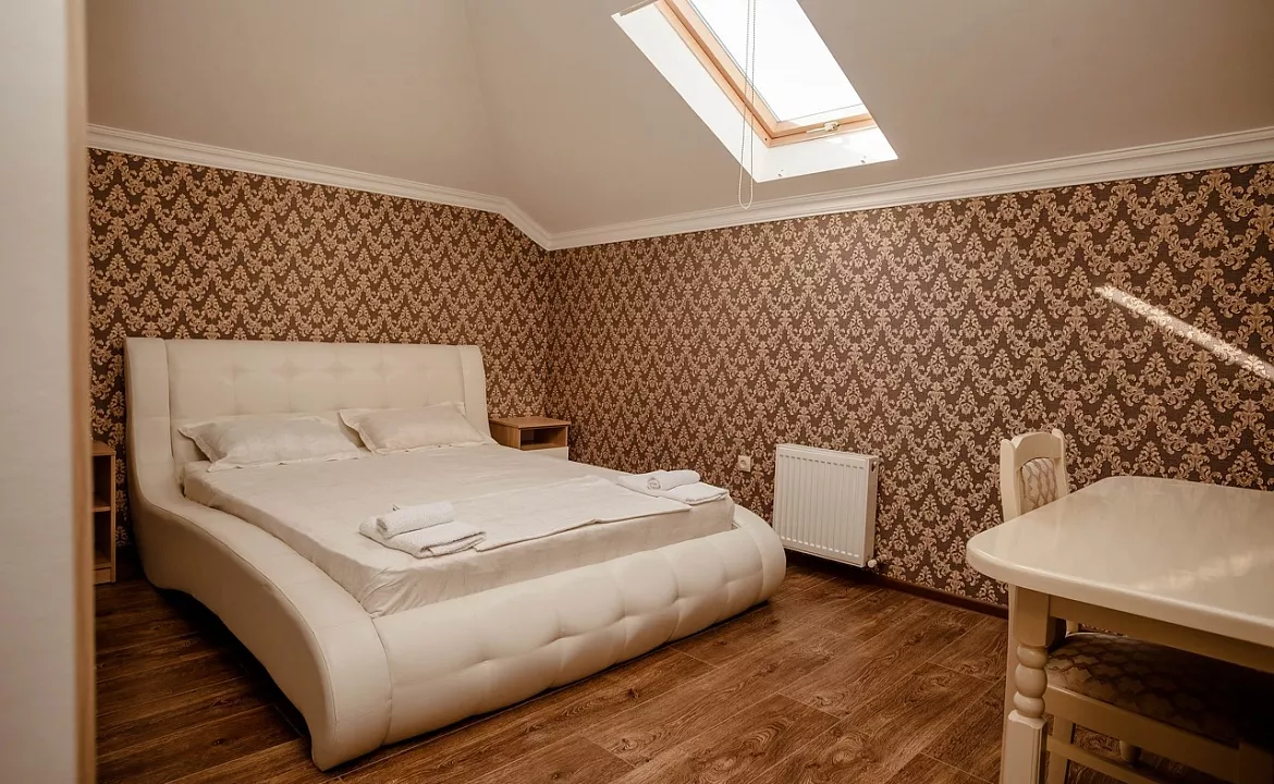 Мансарда двухкомнатная. Гостевой дом Ника Премиум. Геленджик