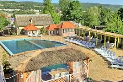 Отель "Гостеев на Ореховой" Отель "Гостеев на Ореховой"