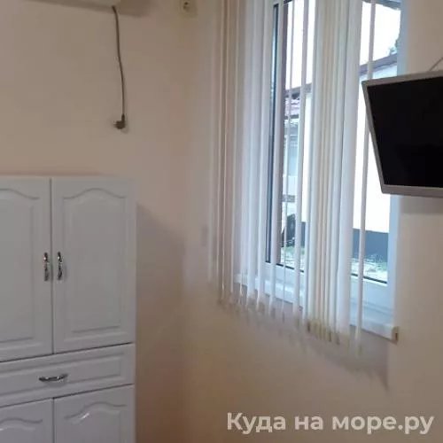 3-х местный «Стандарт». Гостевой двор в п. Приморское. Новый Афон