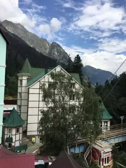 . Гостиница «Арючат». Домбай-гостиницы