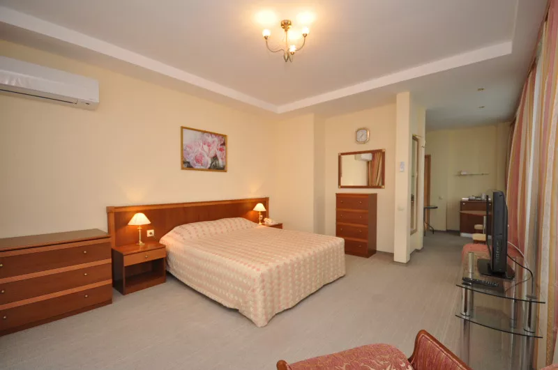 Номер Полулюкс. Гостиница Консоль-Спорт НИКИТА. Никита