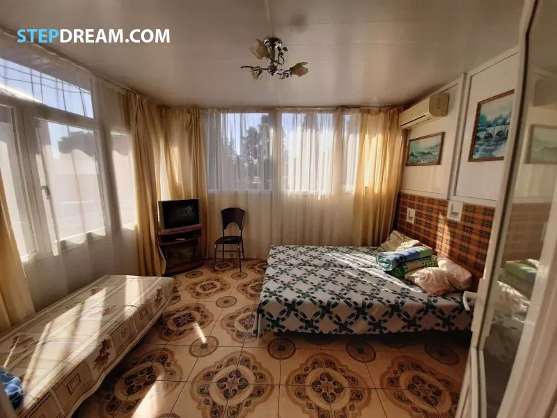 Стандарт 3 -местный. Отель Жасмин. Ялта