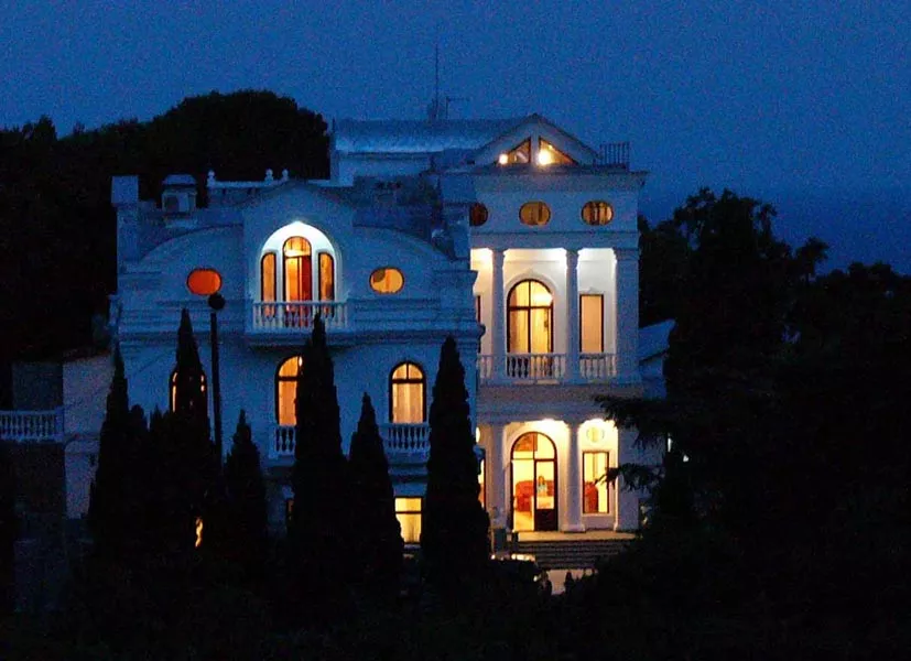 . Вилла "Ренессанс". Кореиз