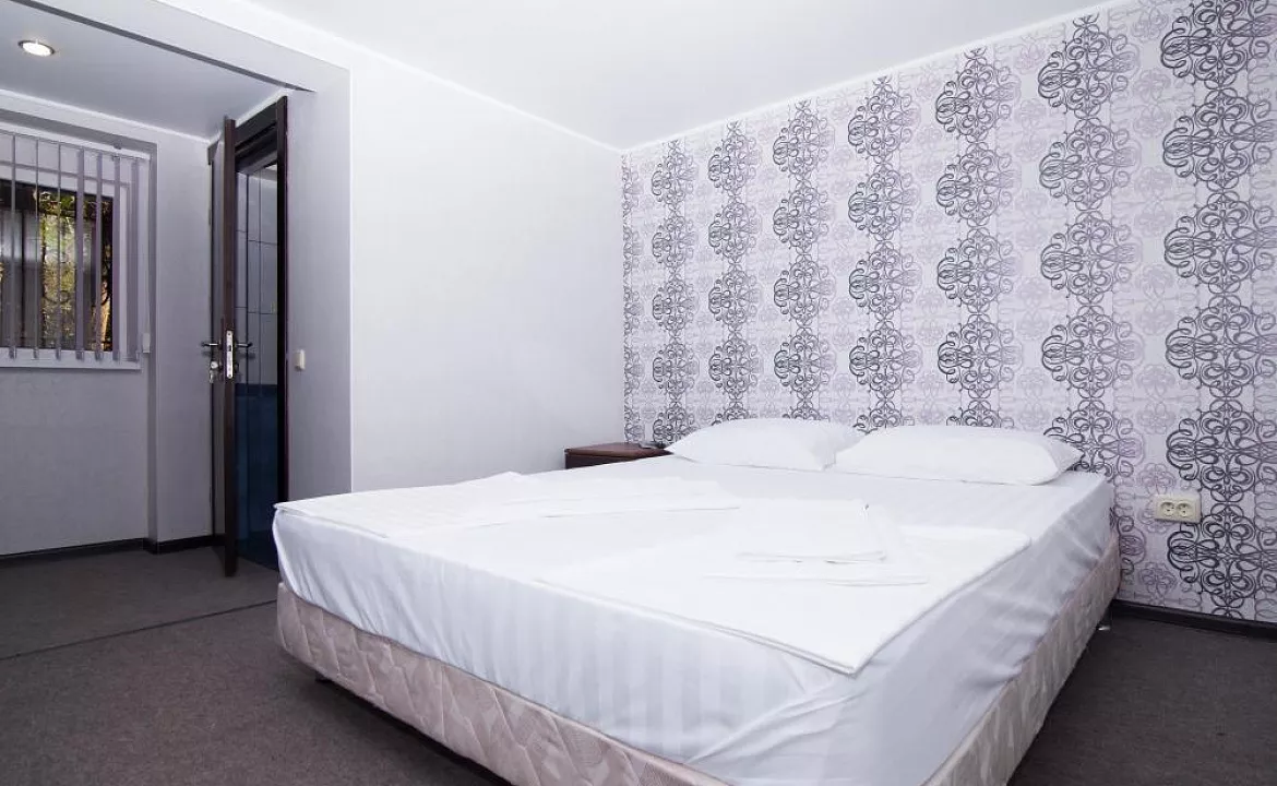 Стандарт. Отель Capri. Сухум Стандарт. Отель Capri. Сухум