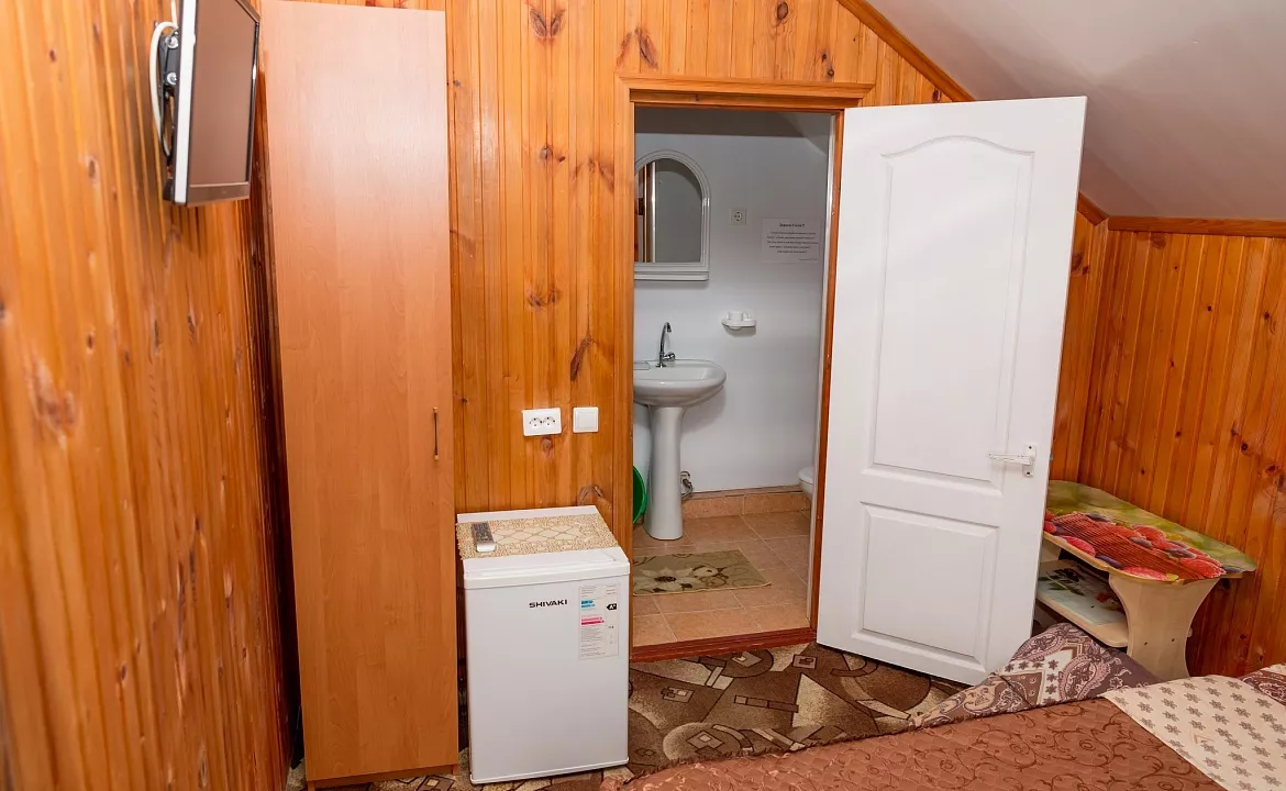 Одноместный номер класса стандарт со всеми удобствами. Гостевой дом "Ника" - Анапа. Анапа Одноместный номер класса стандарт со всеми удобствами. Гостевой дом "Ника" - Анапа. Анапа