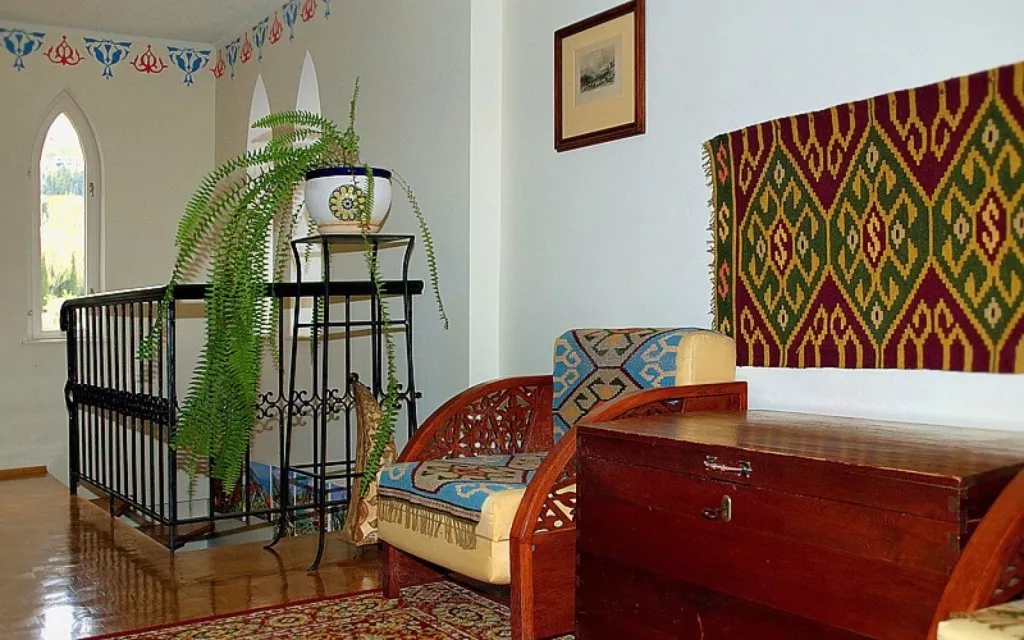 Дом Цветов. Виллы "Мераба". Гурзуф