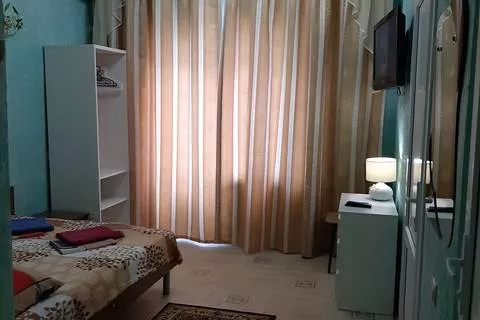 Двухкомнатный с миникухней на 5 человек. Гостиница «Жемчужина». Архипо-Осиповка