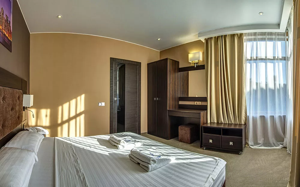 ЛЮКС. Семейный отель RIGA VILLAGE RESORT. Щелкино