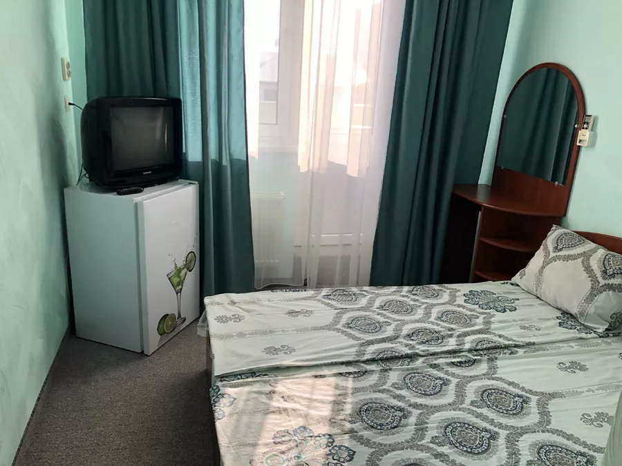 1-комнатный 2-местный номер с кондиционером. Гостиница «Рояль». Симферополь