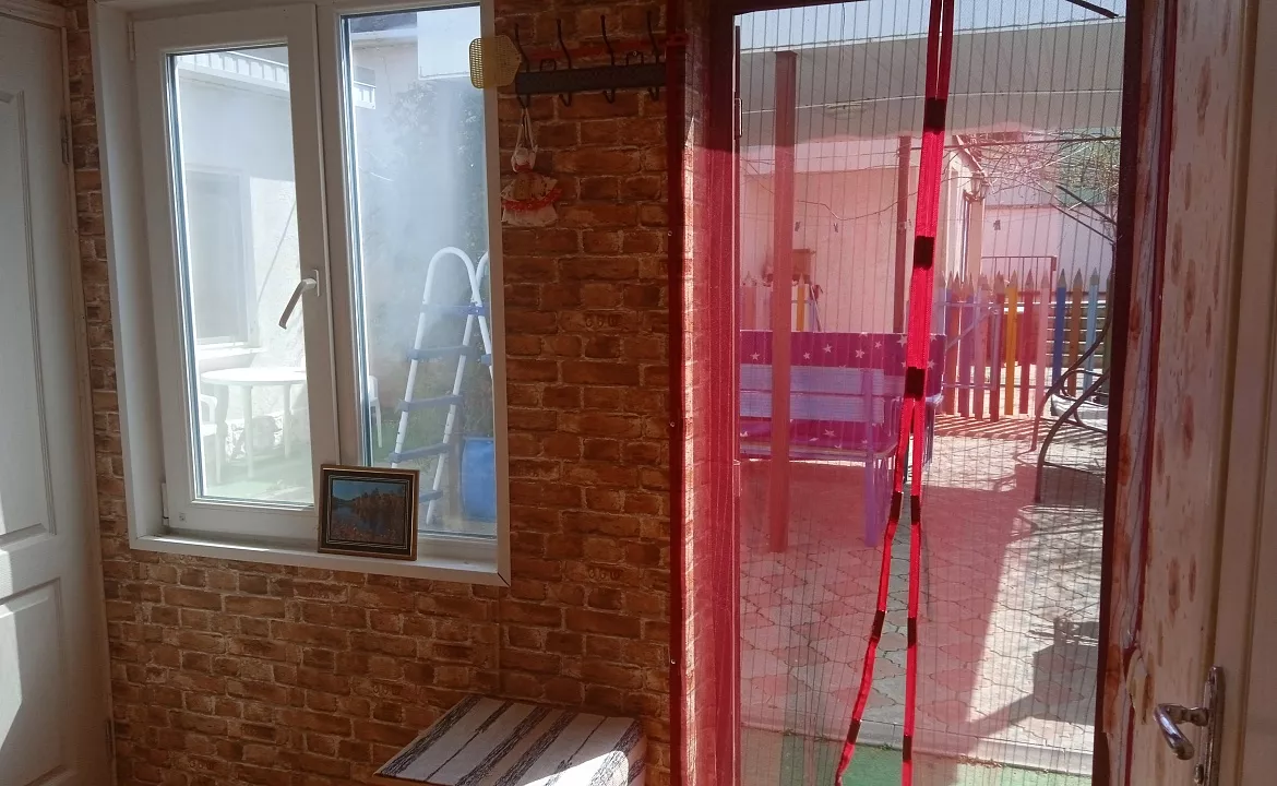 3х местный номер с кухней. Гостевой дом "Ирина". Крым - частный сектор