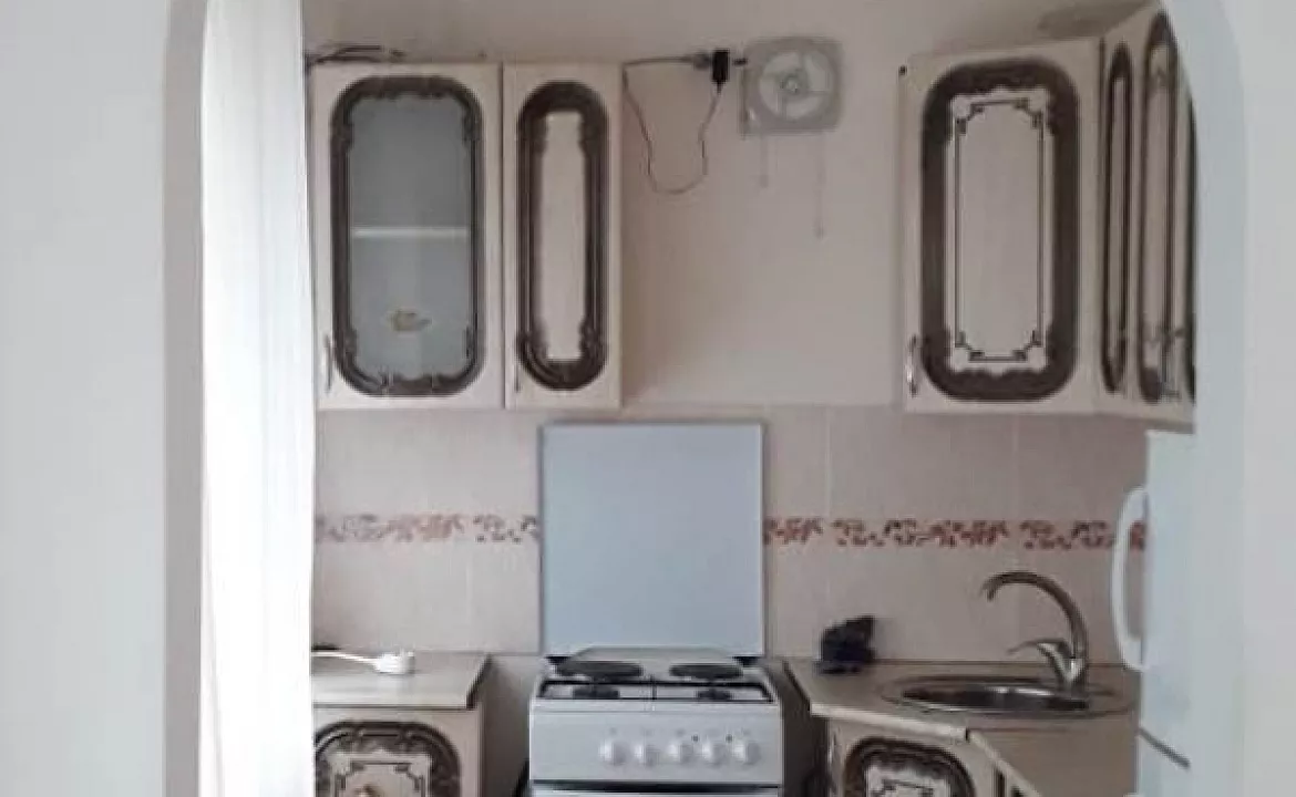 Однокомнатная квартира под ключ. Квартира в многоквартирном доме однокомнатная Агрба 58. Гудаута