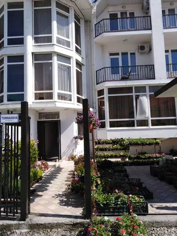 . Гостиница "Долина цветов". Лазаревское