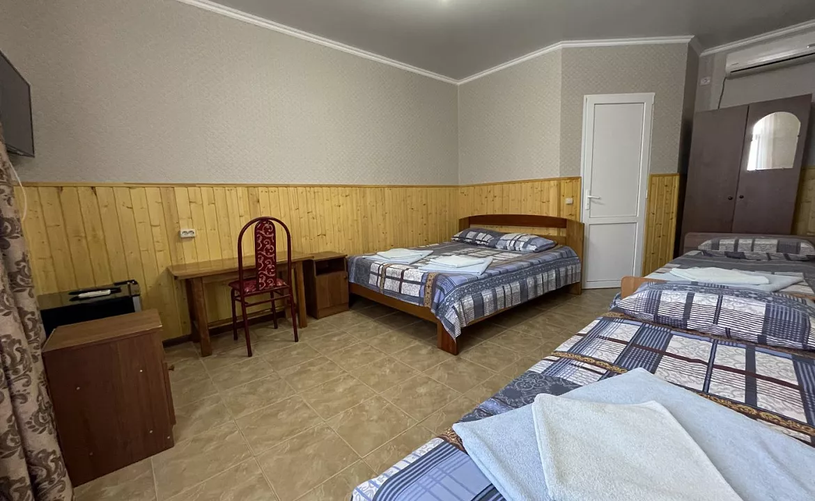 4-х местный номер. Гостевой дом "Бриз" - Цандрипш. Цандрипш