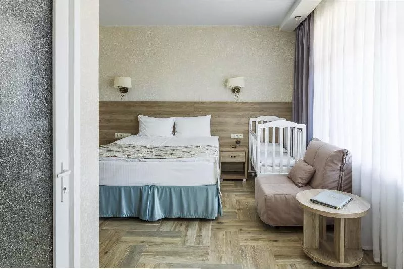 СЕМЕЙНЫЙ (CONNECTION) 2-комнатный. Отель «Villaggio». Анапа