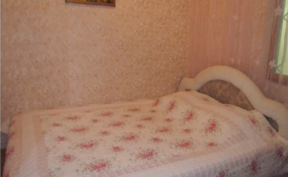 Квартира 2х комнатная. Частный сектор Двухкомнатная квартира. Алушта Квартира 2х комнатная. Частный сектор Двухкомнатная квартира. Алушта