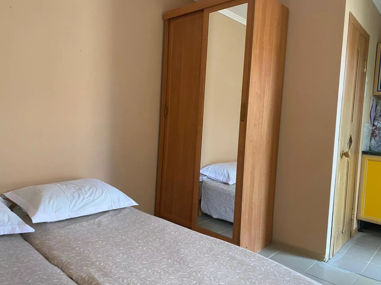 . Гостевой дом Ласточкино гнездо. Голубицкая