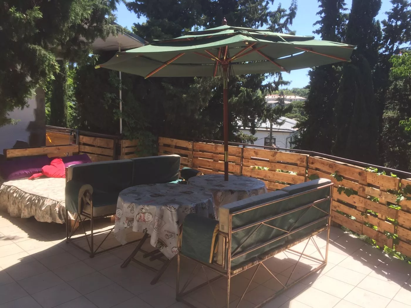 . Гостевой дом Дом семейного отдыха,до моря 10мин. Гурзуф