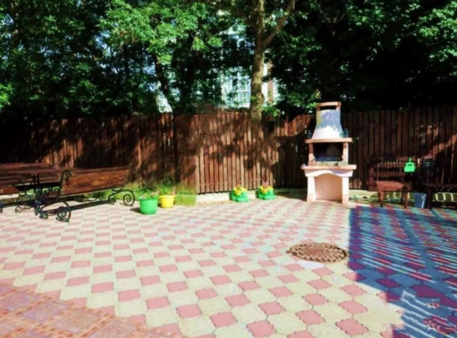 . Гостевой дом Среди пицундских сосен. Геленджик