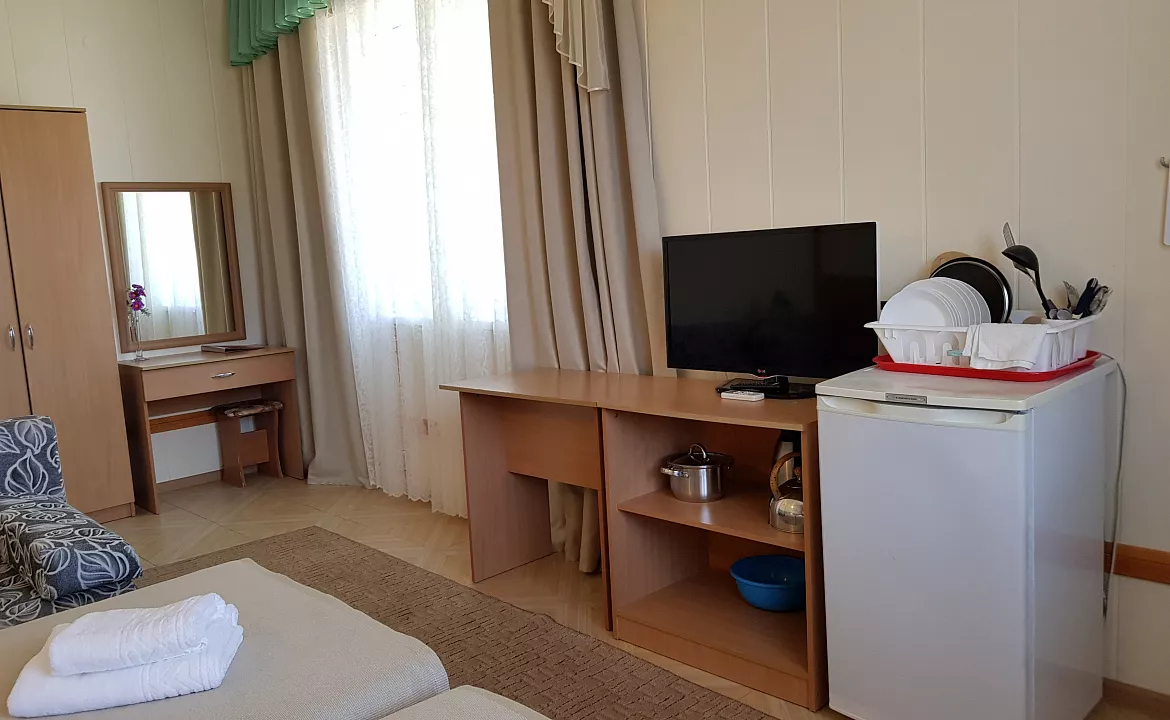 Люкс со смежным балконом 2хместный. Отель АСТОН. Нижнее Джемете