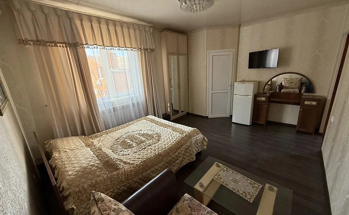 Трехместный номер. Гостевой дом На Шевченко 224а. Анапа