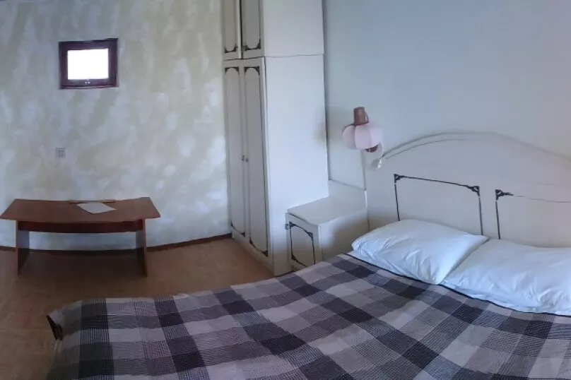 . Гостиница Околица . Севастополь