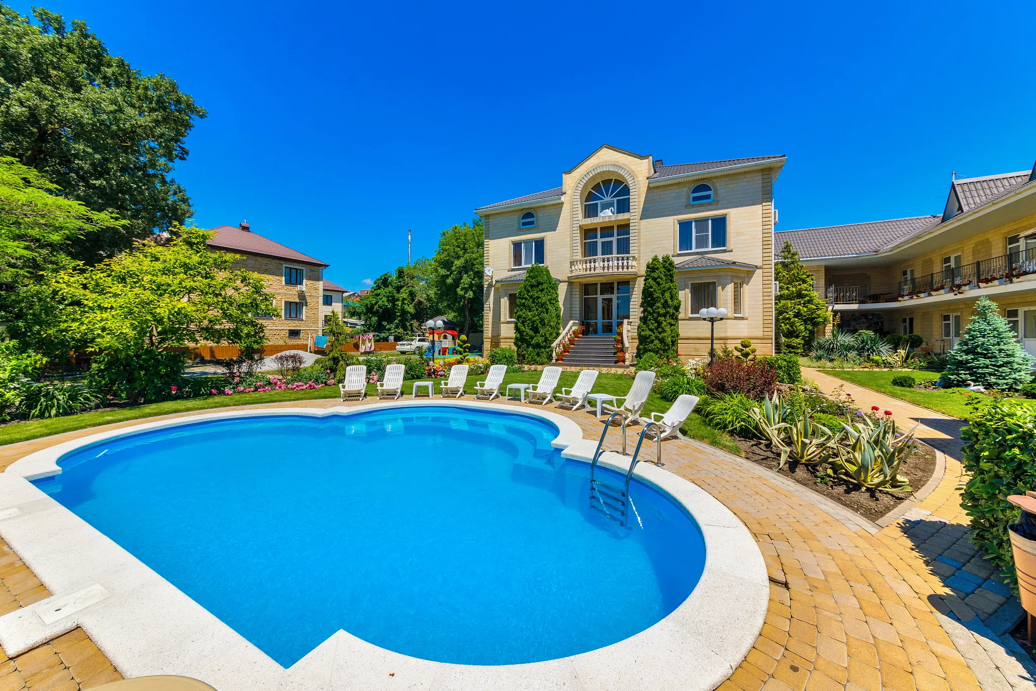 . Гостевой дом «Белая лебедь». Голубая бухта