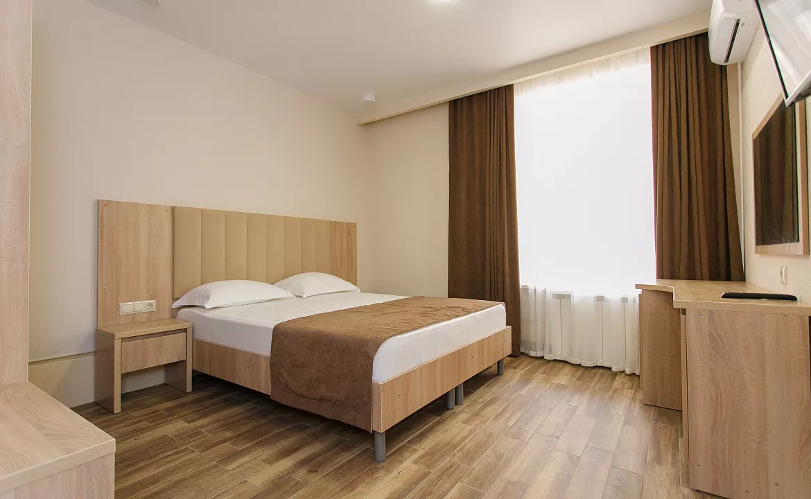 Стандарт двухместный без балкона. Отель «Имера». Витязево