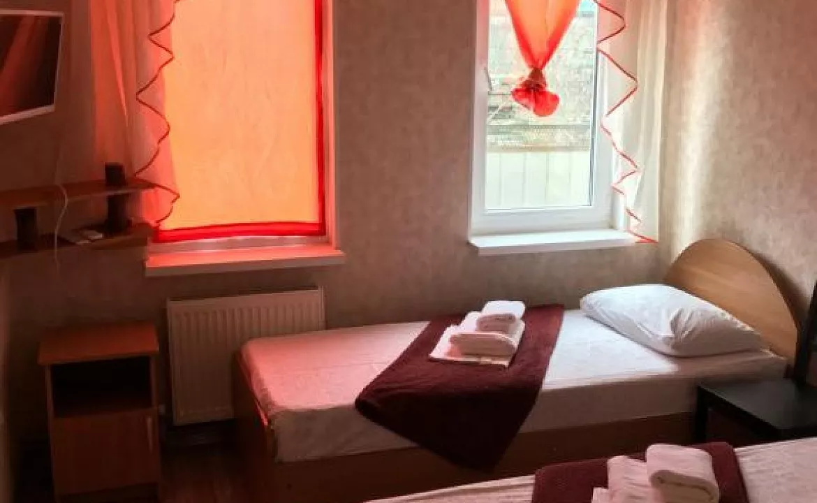 5 Местный 2х комнатный номер.. Гостевой дом Связь Времён. Кабардинка