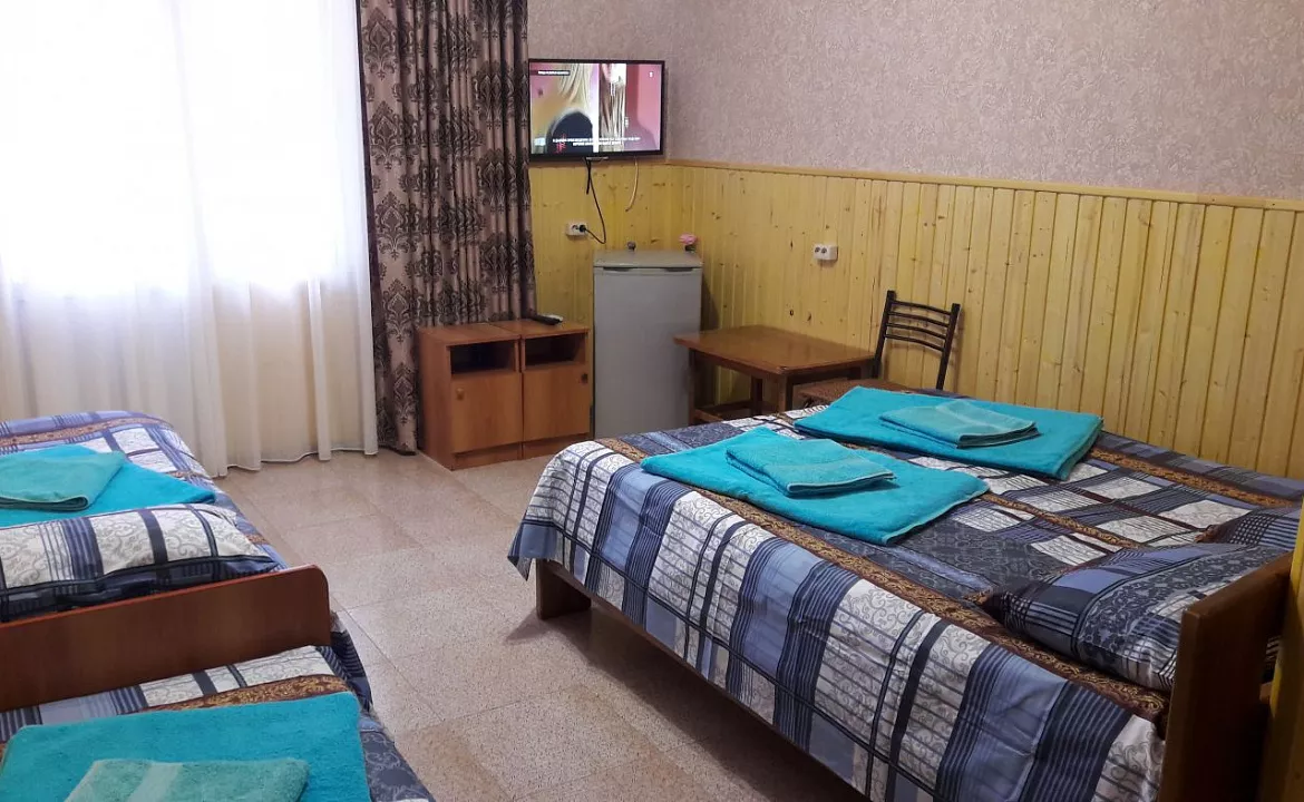 4-х местный номер. Гостевой дом "Бриз" - Цандрипш. Цандрипш