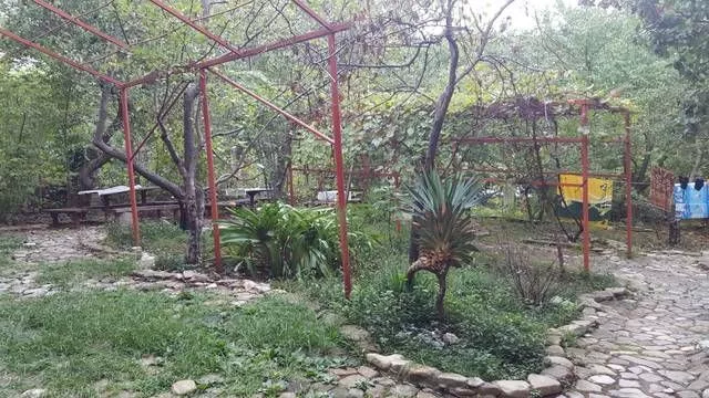 . Гостевой дом "Дедеркой" . Дедеркой