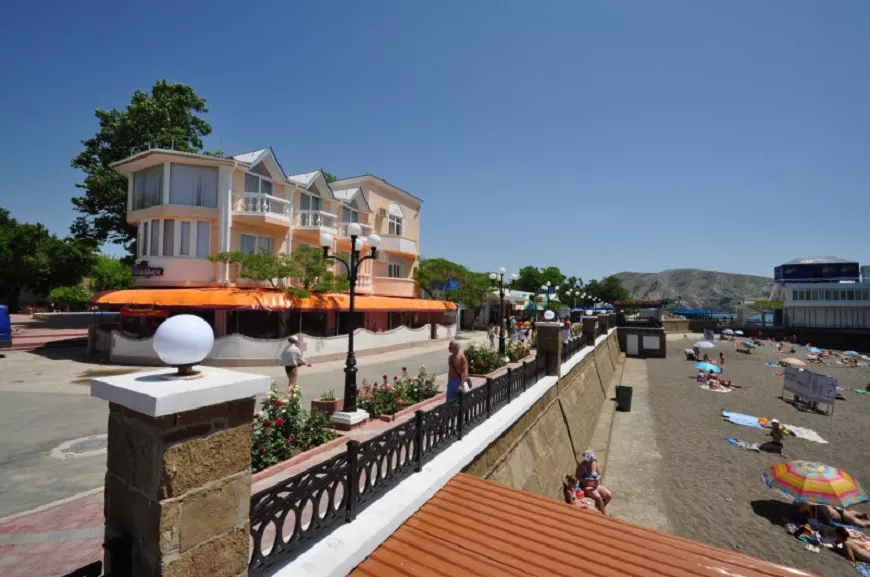 . Мини-гостиница "Аквамарин". Судак