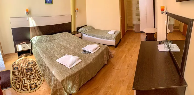 Стандарт семейный, 3-х местный, вид на бассейн. Отель "Морской Клуб"!. Небуг